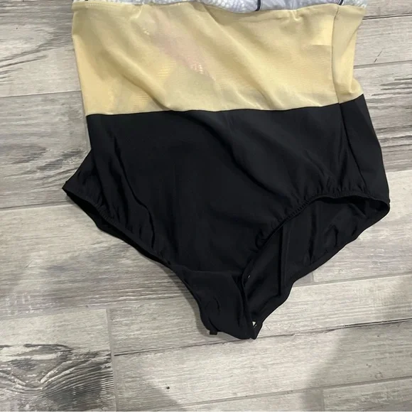 NWT Penbrooke Tankini Swimsuit Modest Size 24W Tropical - Picture 3 of 8